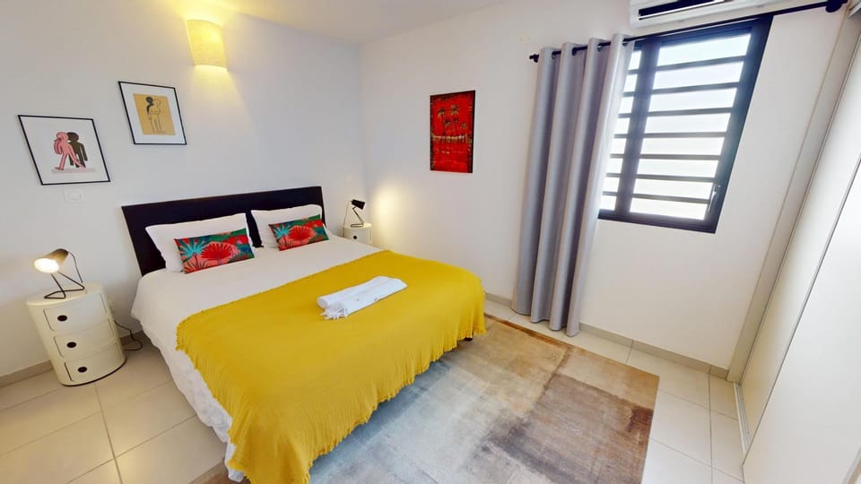 Bed, Bedroom, air conditioner
