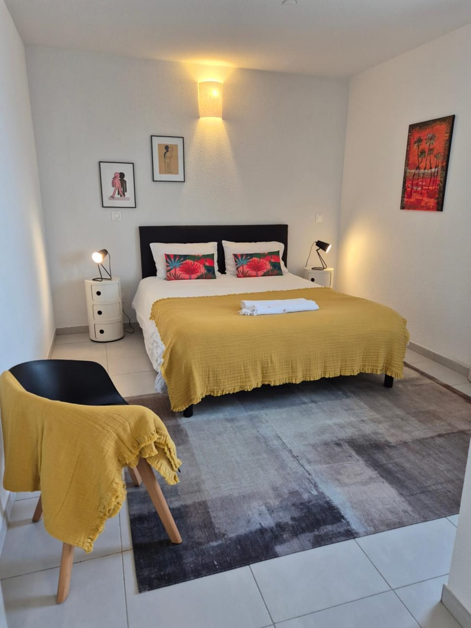 Bed, Bedroom, air conditioner