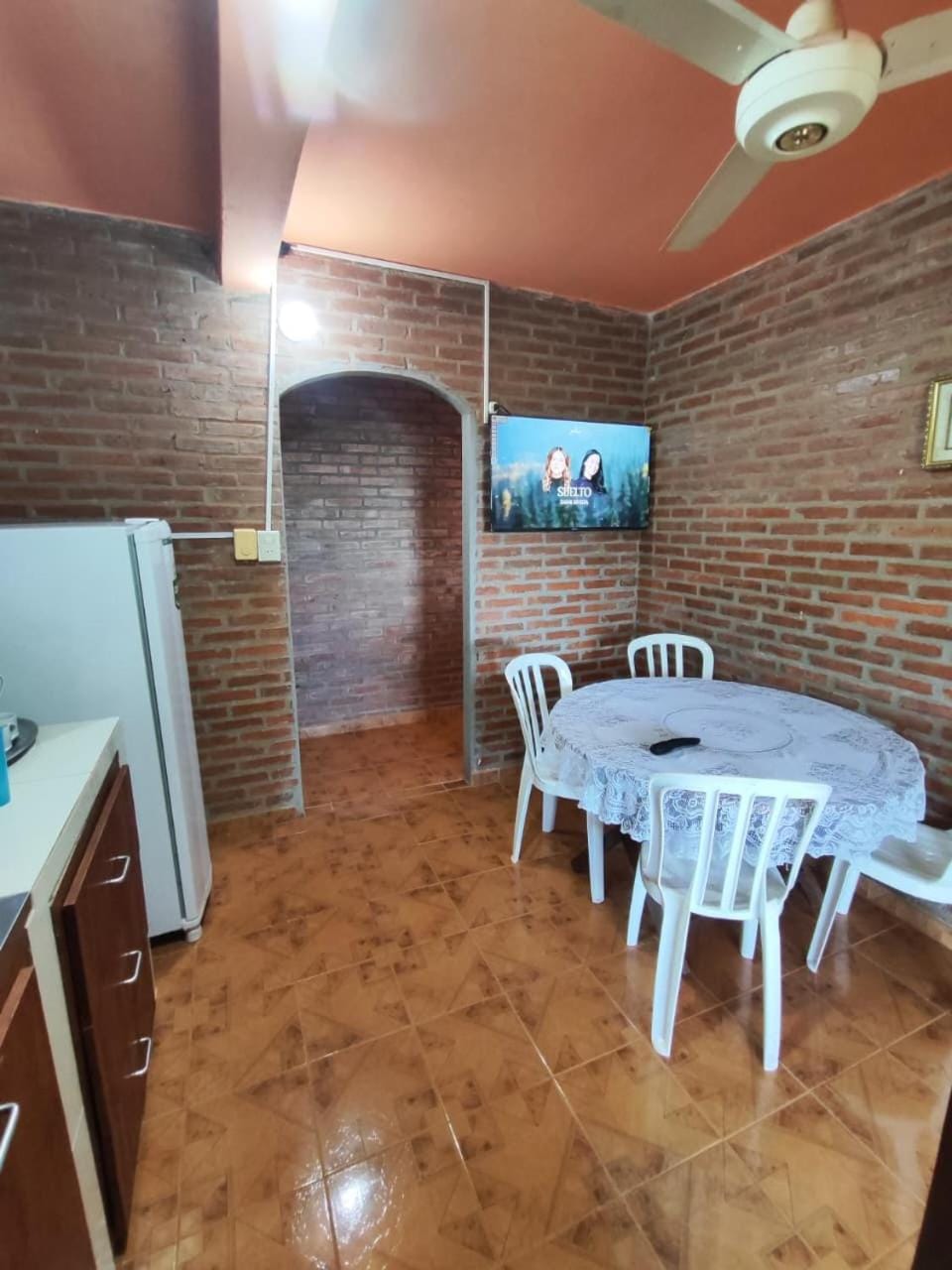 TV and multimedia, Kitchen or kitchenette