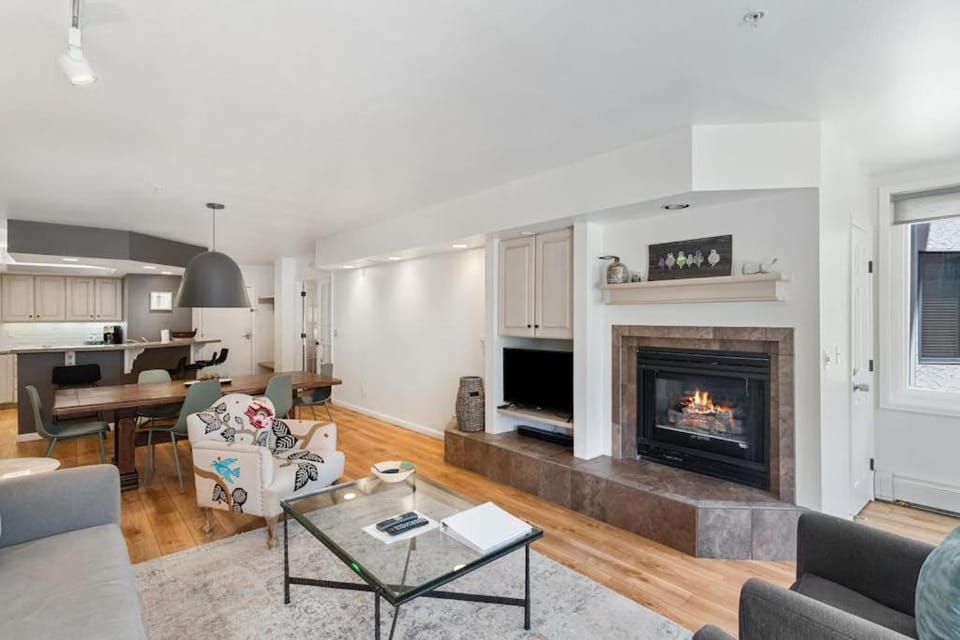 Meadows Hanover 4 Apartment in Steamboat Springs