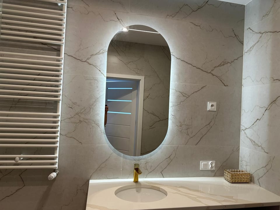 Golden Apartment Expo ul Sowia - 2 km od Targów Kielce, 4 minuty autem Apartment in Poland