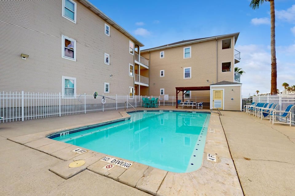 Compass Condominiums B8 Apartment in North Padre Island