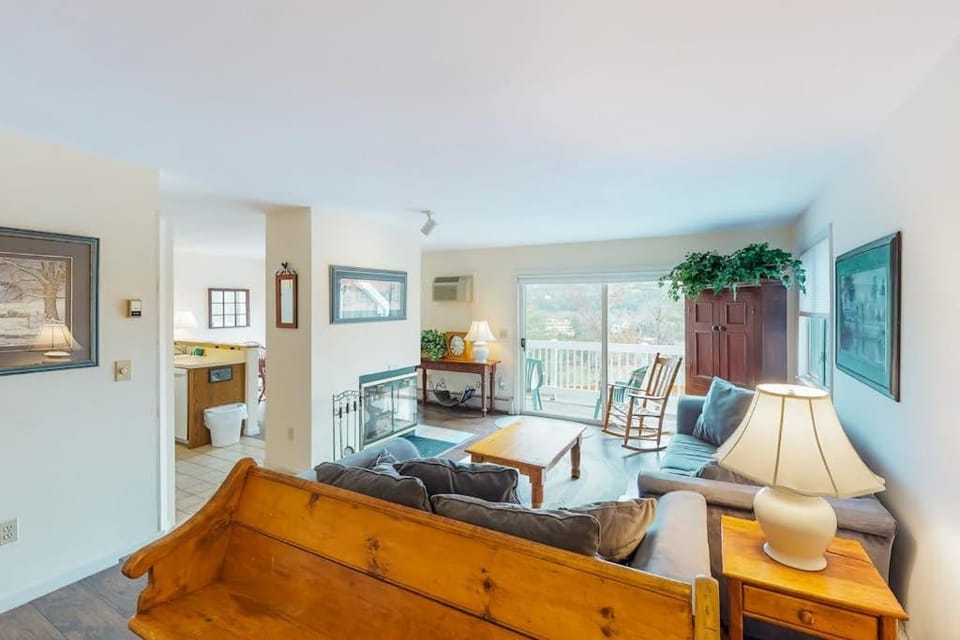 Mountainside Resort H203 Apartment in Stowe