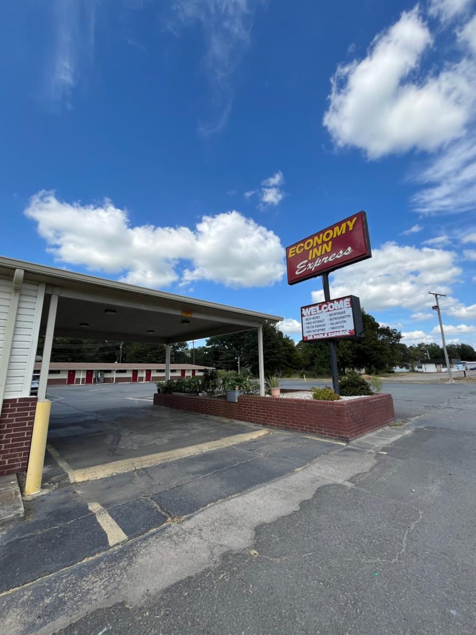 Economy Inn Express Motel in Mississippi