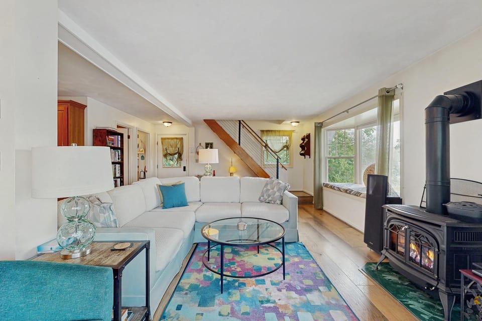 Willow Bluff House in Keuka Lake