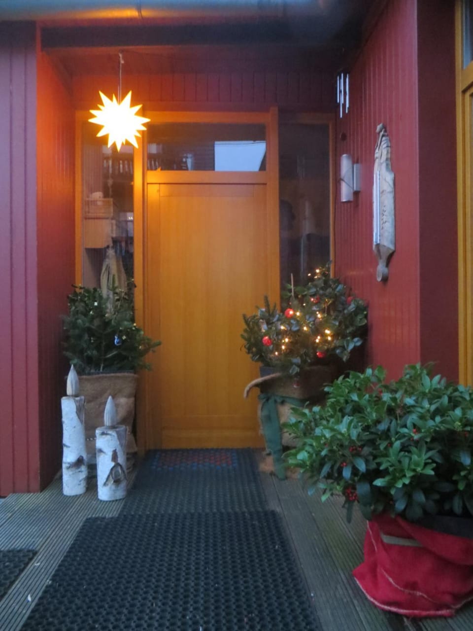 Facade/entrance