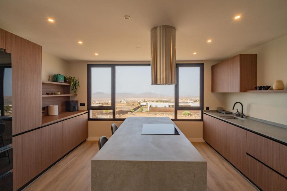Bed, Natural landscape, Kitchen or kitchenette, Photo of the whole room, Bedroom