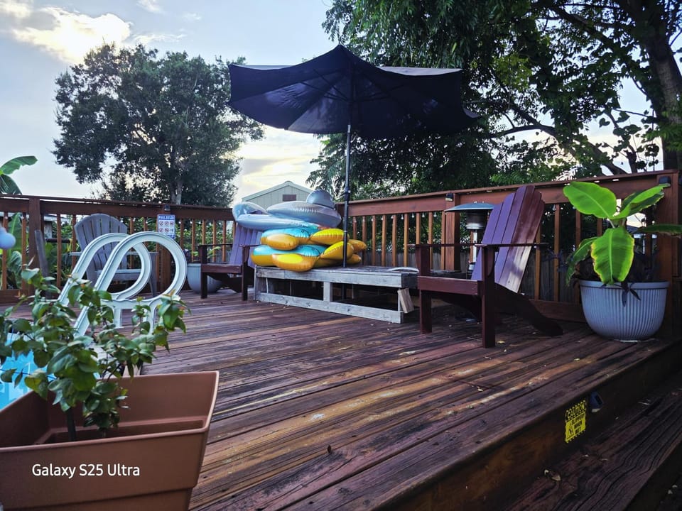 Rv Getaway Campground/ 
RV Resort in Lakeland