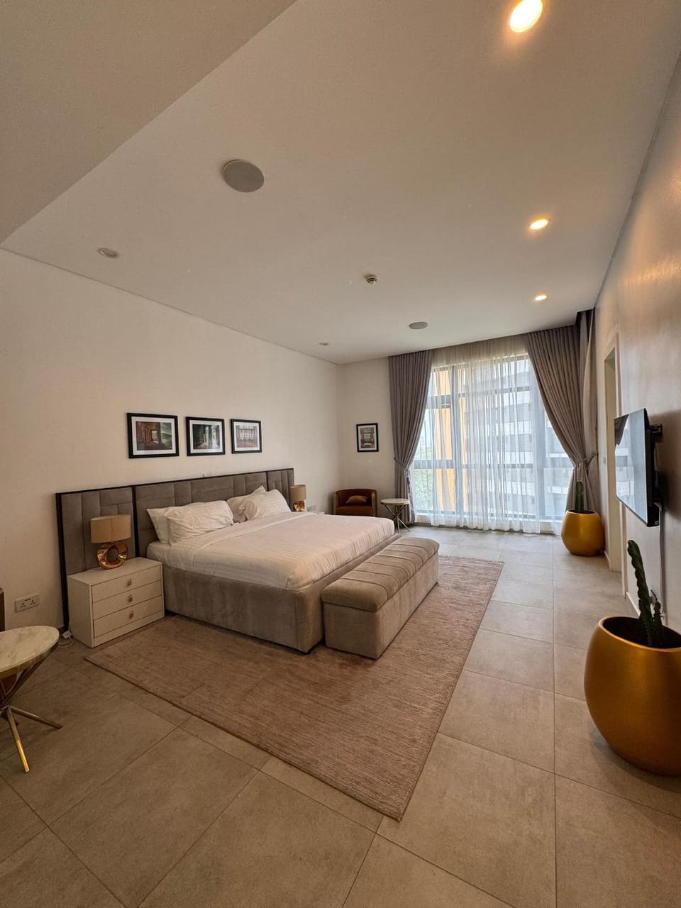 Tastefully Furnished 3 Bed Apartment Apartment in Lagos