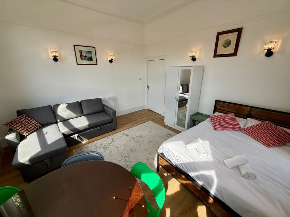 Bed, Photo of the whole room, Bedroom, towels, wardrobe