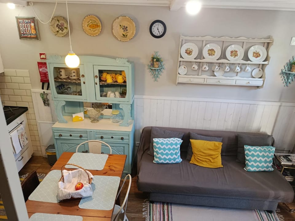 Kitchen or kitchenette, Living room, Dining area
