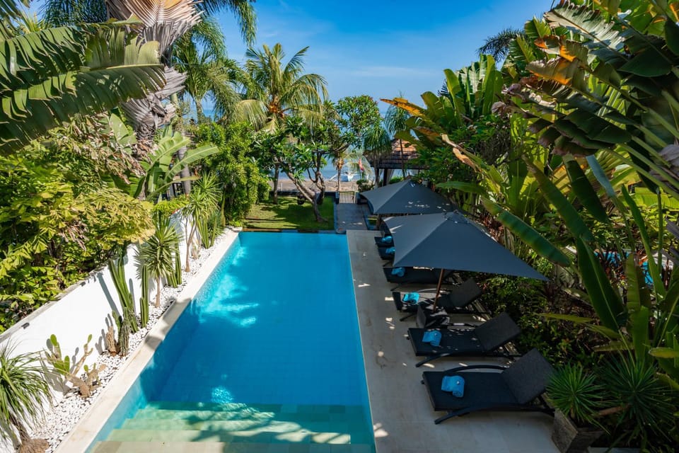 Pool view, Swimming pool