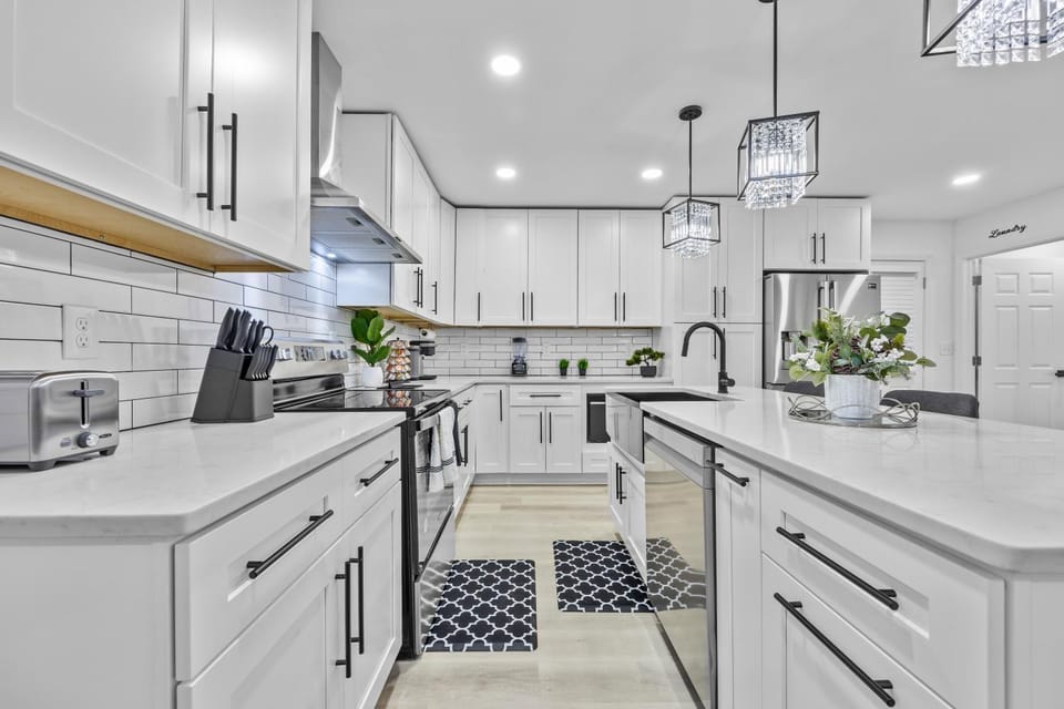 Kitchen or kitchenette, toaster