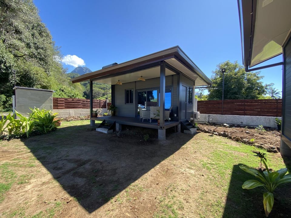 Property building, Facade/entrance, Off site