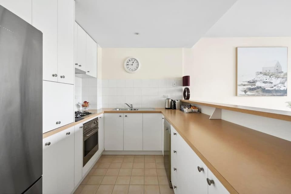 Waterfront Executive Apartment in central Geelong Apartment in Geelong