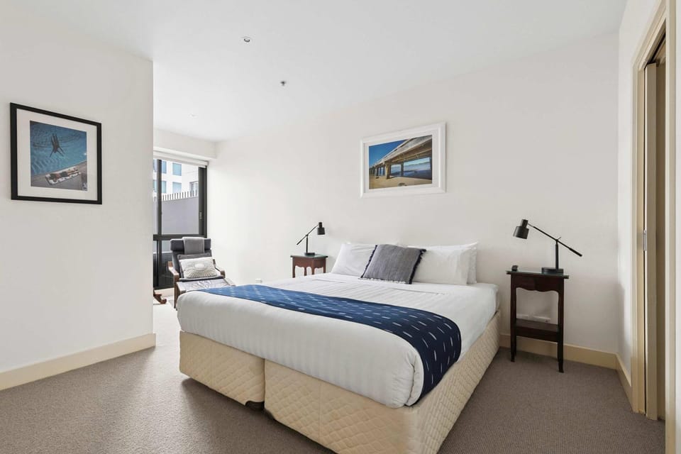 Bed, Bedroom, wardrobe
