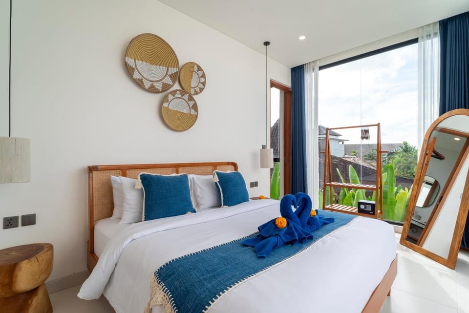 Bed, View (from property/room), Photo of the whole room, Bedroom