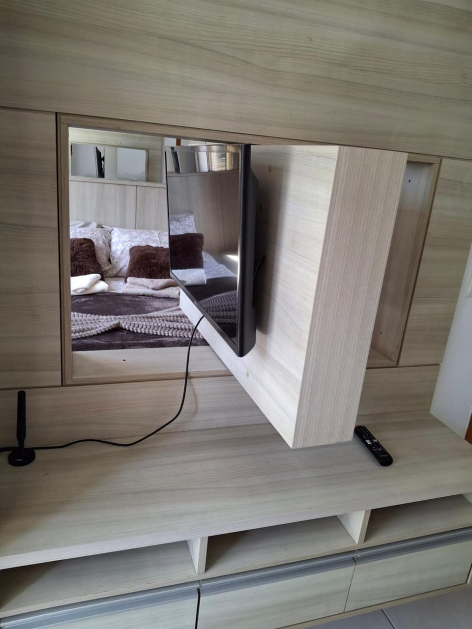 Bed, TV and multimedia