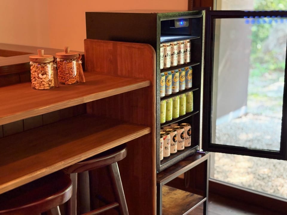 Communal lounge/ TV room, Lounge or bar