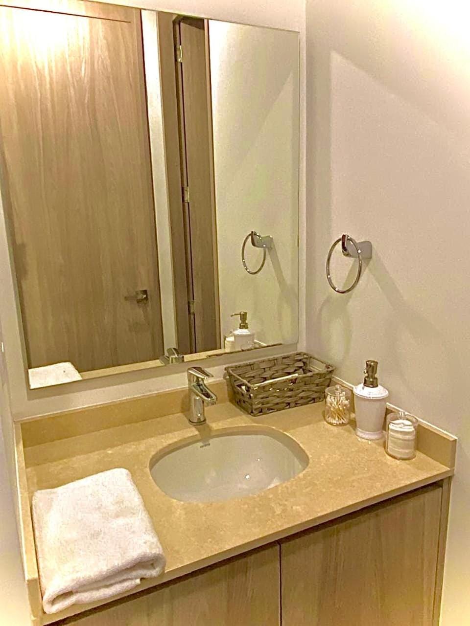 Bathroom, towels