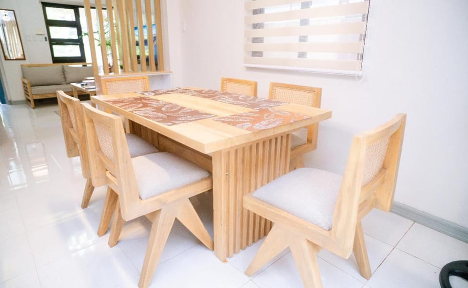 Greenwoods Travel Lodge Bakakeng House in Baguio