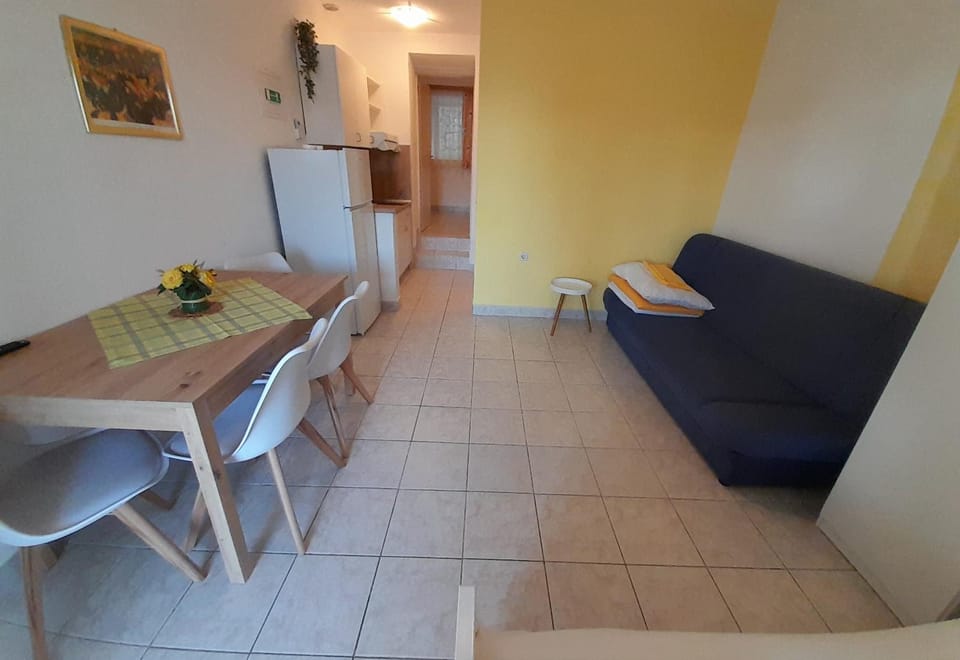 APARTMAN 2 KRISTINKA Gujinović Apartment in Dubrovnik-Neretva County