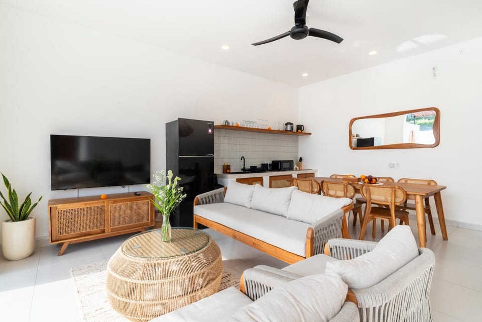 Communal lounge/ TV room, TV and multimedia, Living room, Photo of the whole room, Seating area
