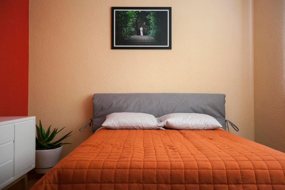 Bed, Bedroom