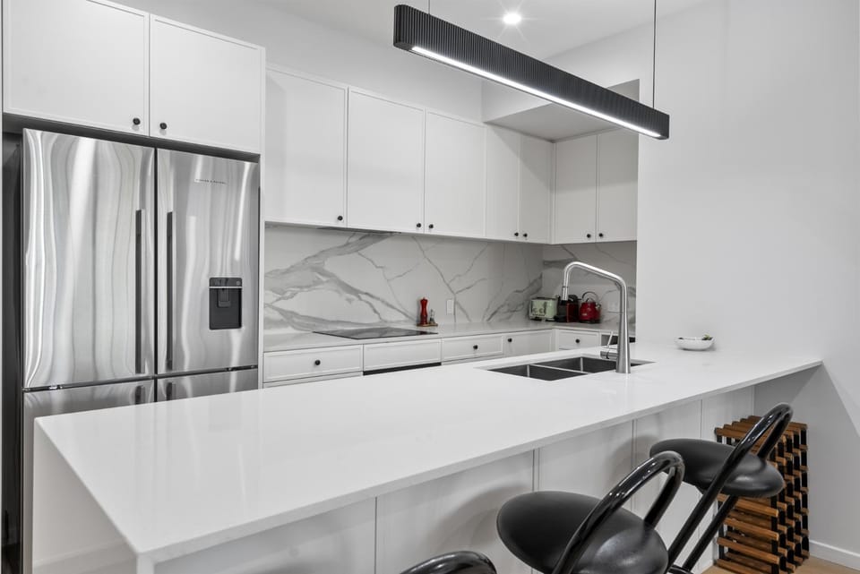 Spacious 3-Bed Clayfield House with Patio and BBQ House in Brisbane