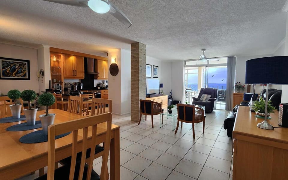 TV and multimedia, Kitchen or kitchenette, Living room, Dining area