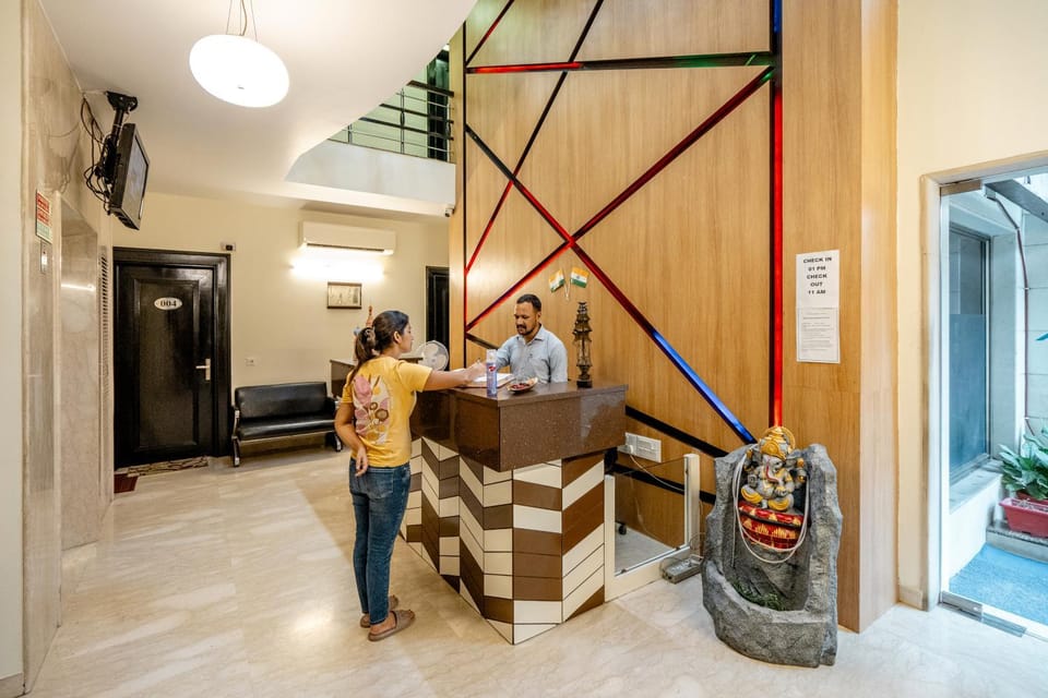 Lobby or reception, group of guests