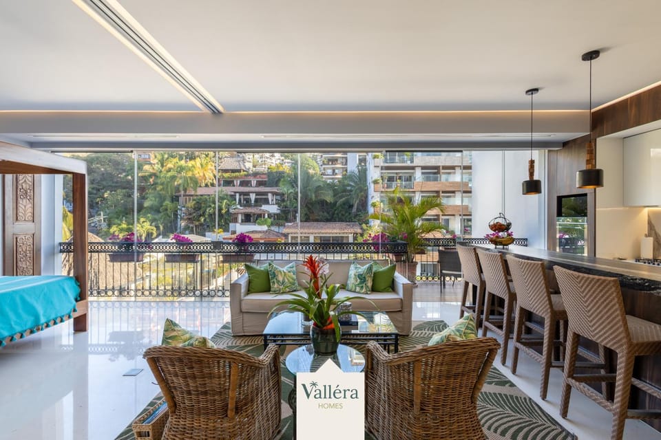 Pier 57, Tropical Modern, Artisan Design Apartment in Puerto Vallarta