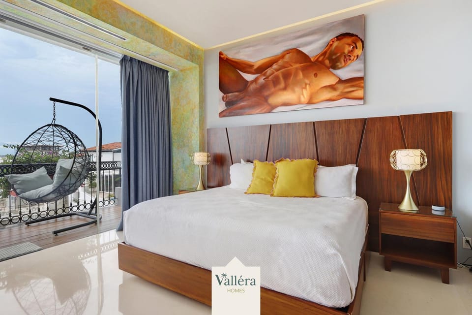 Pier 57, Ocean View, 6th Floor Apartment in Puerto Vallarta