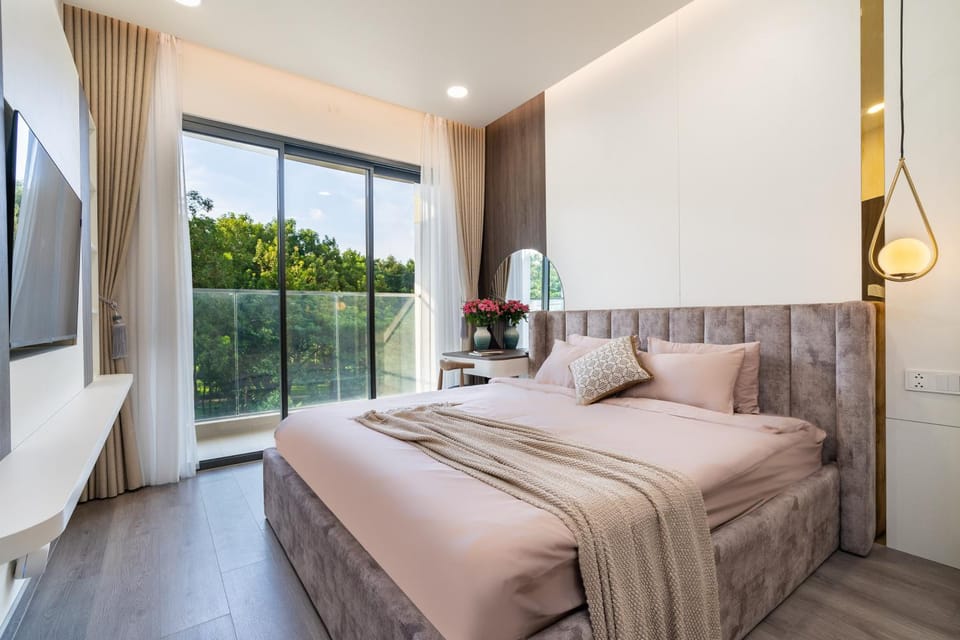 Luxury 3BR Apartment 121m - Green Park - Near Airport & Aeon Mall Apartment in Ho Chi Minh City