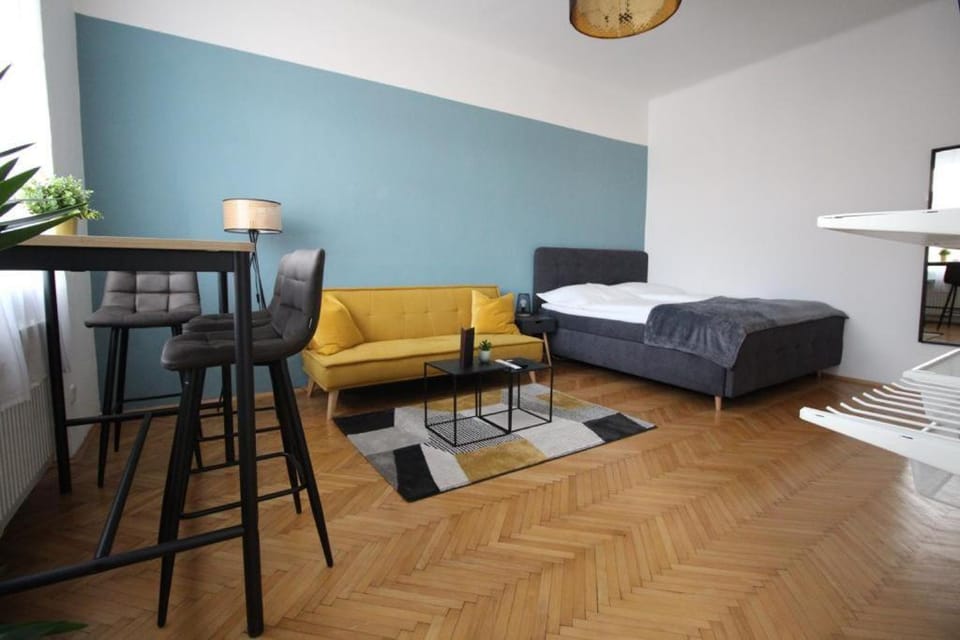 Bed, Living room, Seating area, Dining area, Bedroom