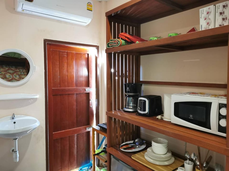 microwave, oven