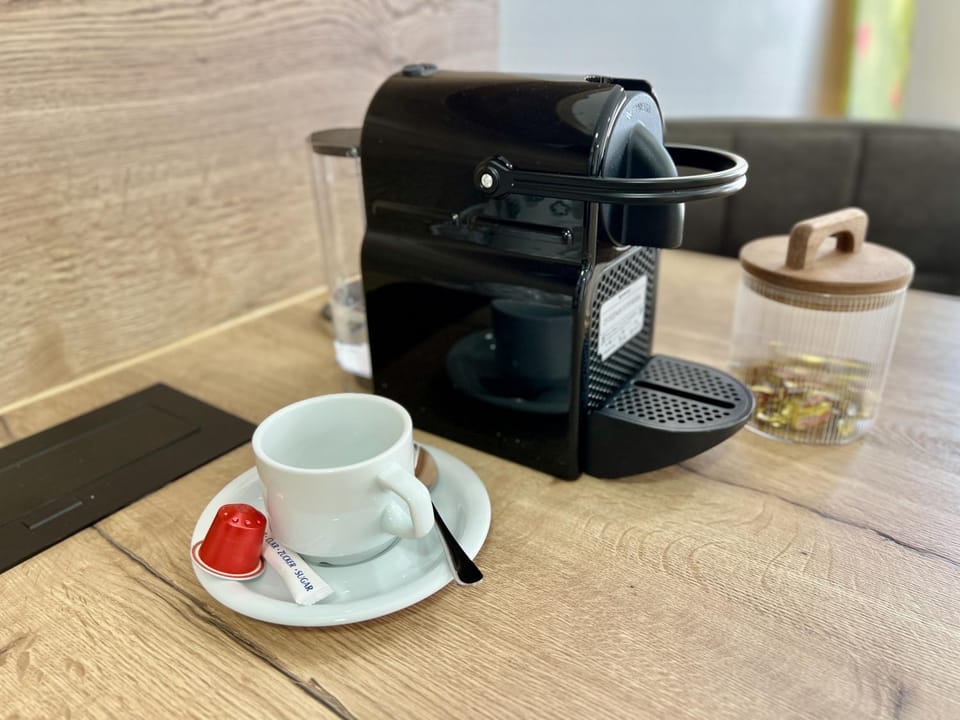 Coffee/tea facilities, Kitchen or kitchenette