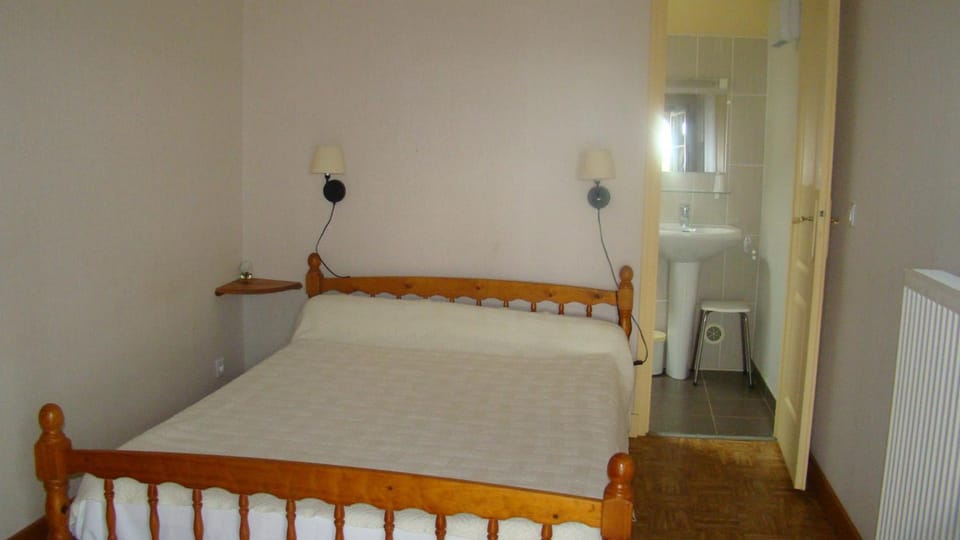 Chambres d'hotes DES GRAVES Bed and Breakfast in Occitanie