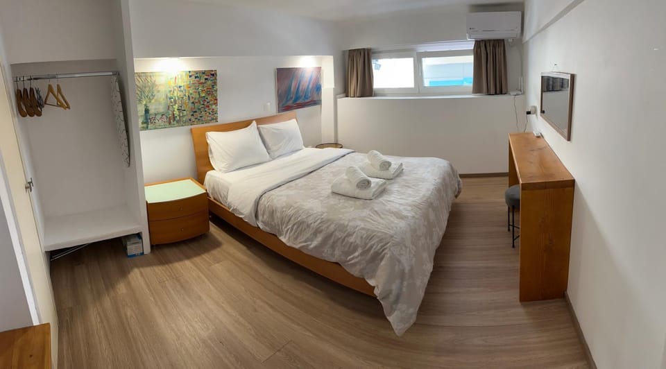 Ground floor next to Errikos Ntinan and Erithros Apartment in Athens