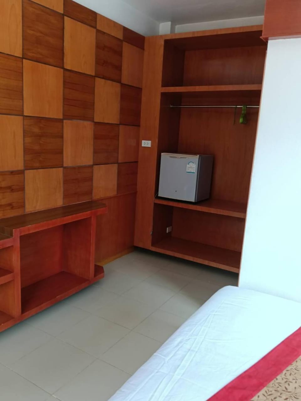 TV and multimedia, wardrobe