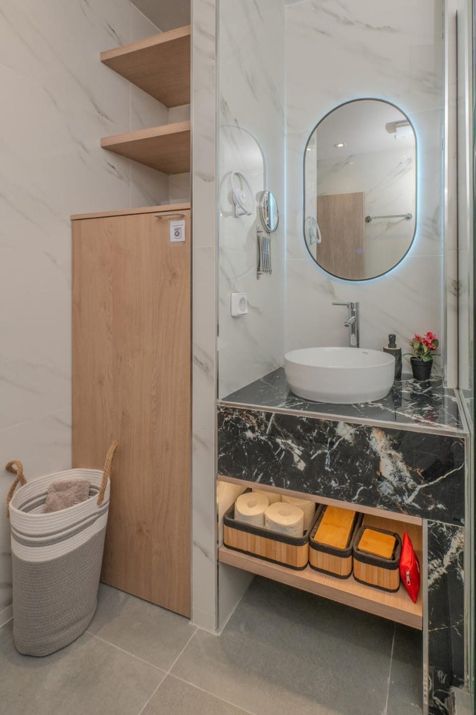 Pink Season Apartment stylish stay in Piraeus Area Apartment in Pireas