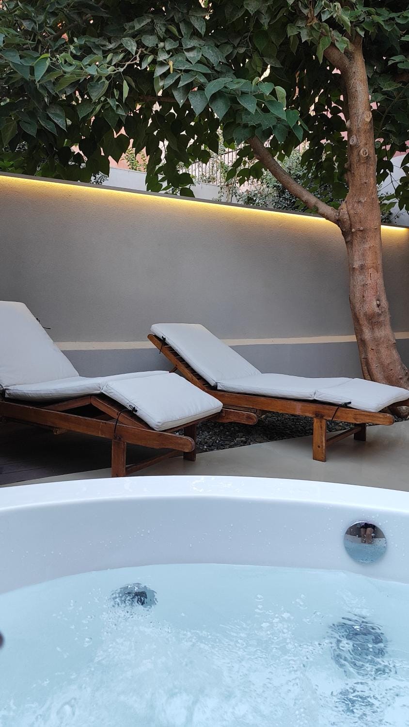 Hot Tub, Balcony/Terrace, sunbed