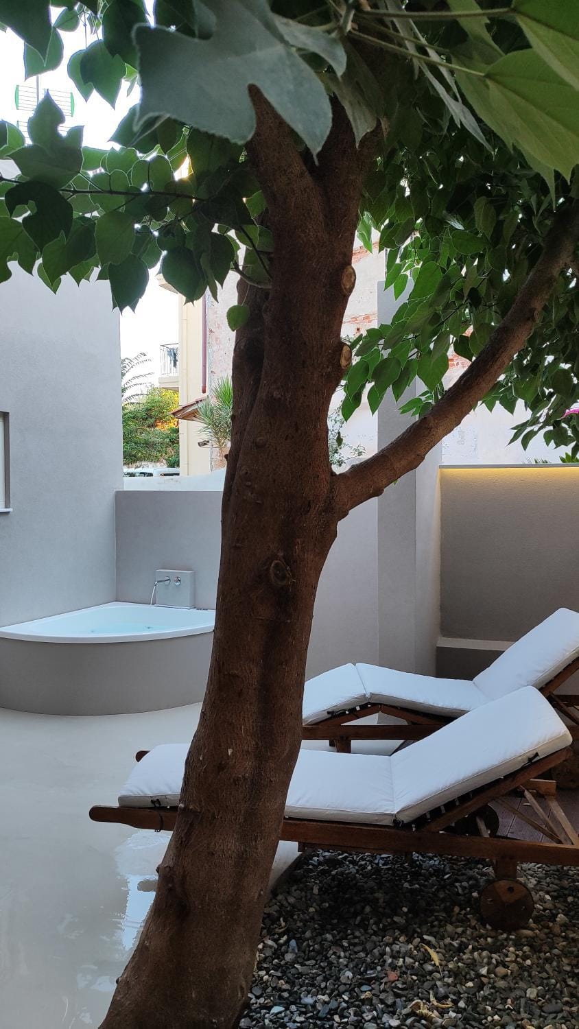 Hot Tub, Balcony/Terrace, sunbed