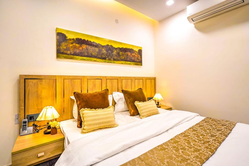 JEFFYotels Studio Suite 1, Hauz Rani South Delhi Bed and Breakfast in New Delhi