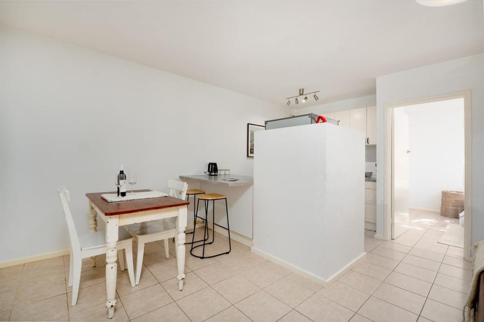 GLYDE17 - Glyde Street Retreat Apartment in Perth