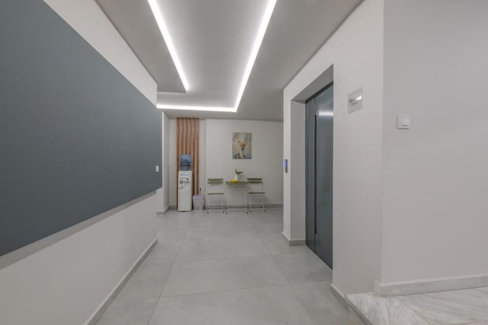 Port of Crete Apartment near Ferry Terminal Piraeus Apartment in Pireas