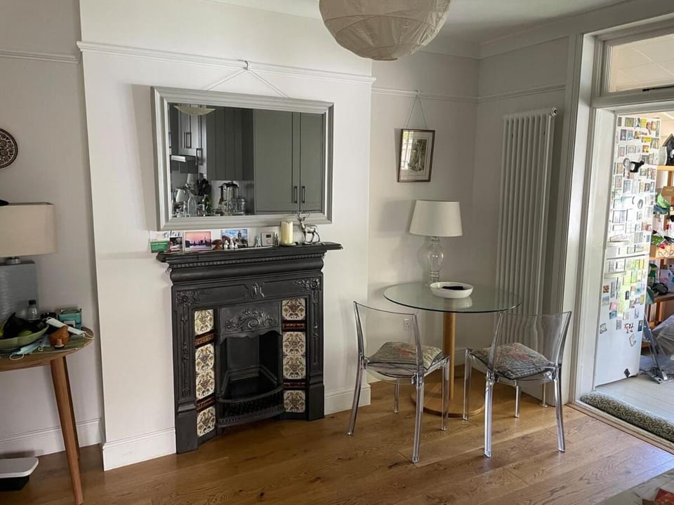 Central Sevenoaks townhouse Villa in Sevenoaks District