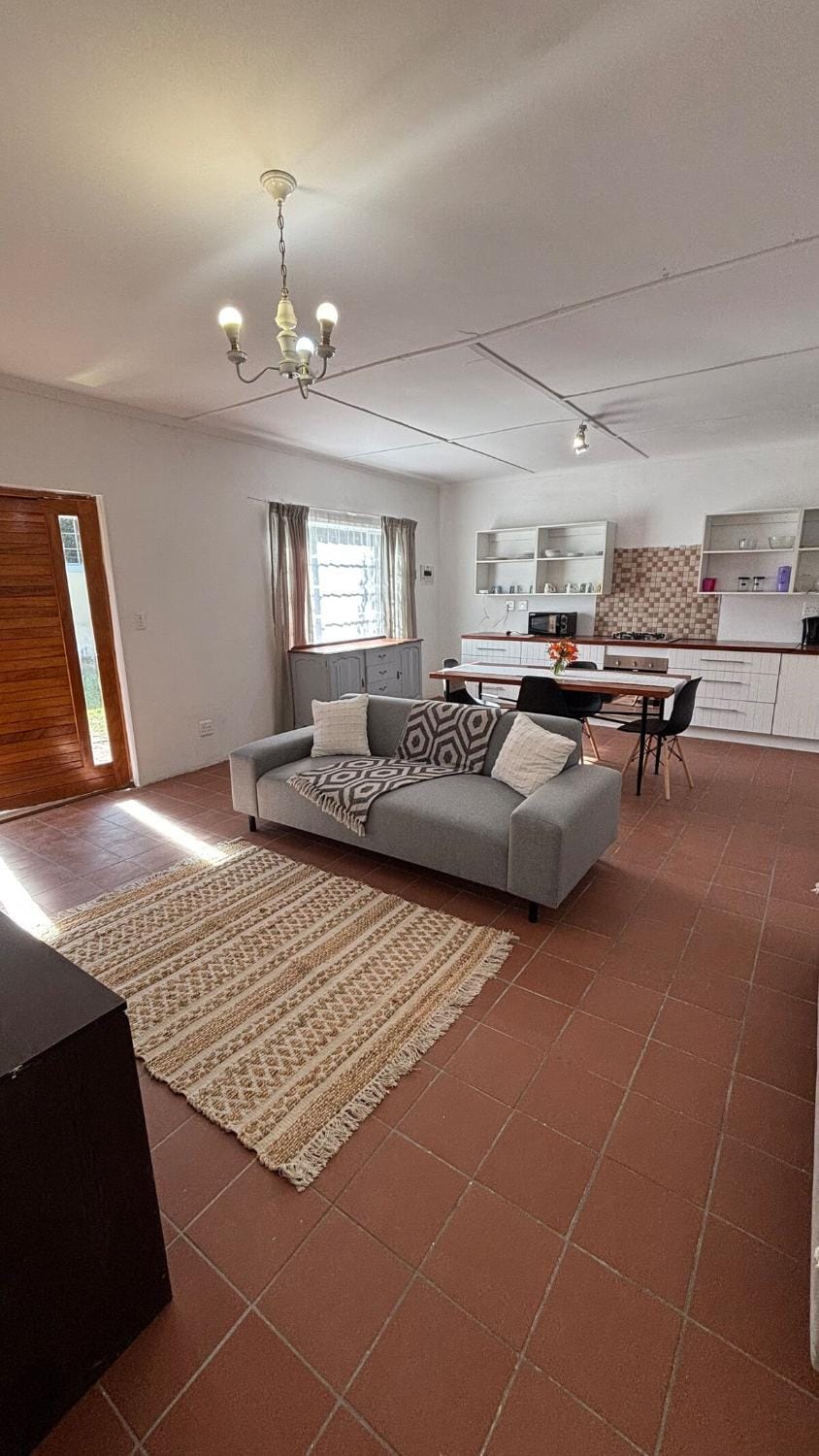 Communal lounge/ TV room, Living room, Seating area