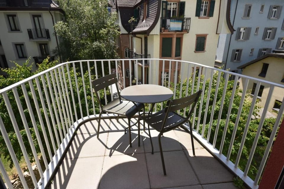 Comfortable 1BR flat at great location - Baron 24 Apartment in Zurich City