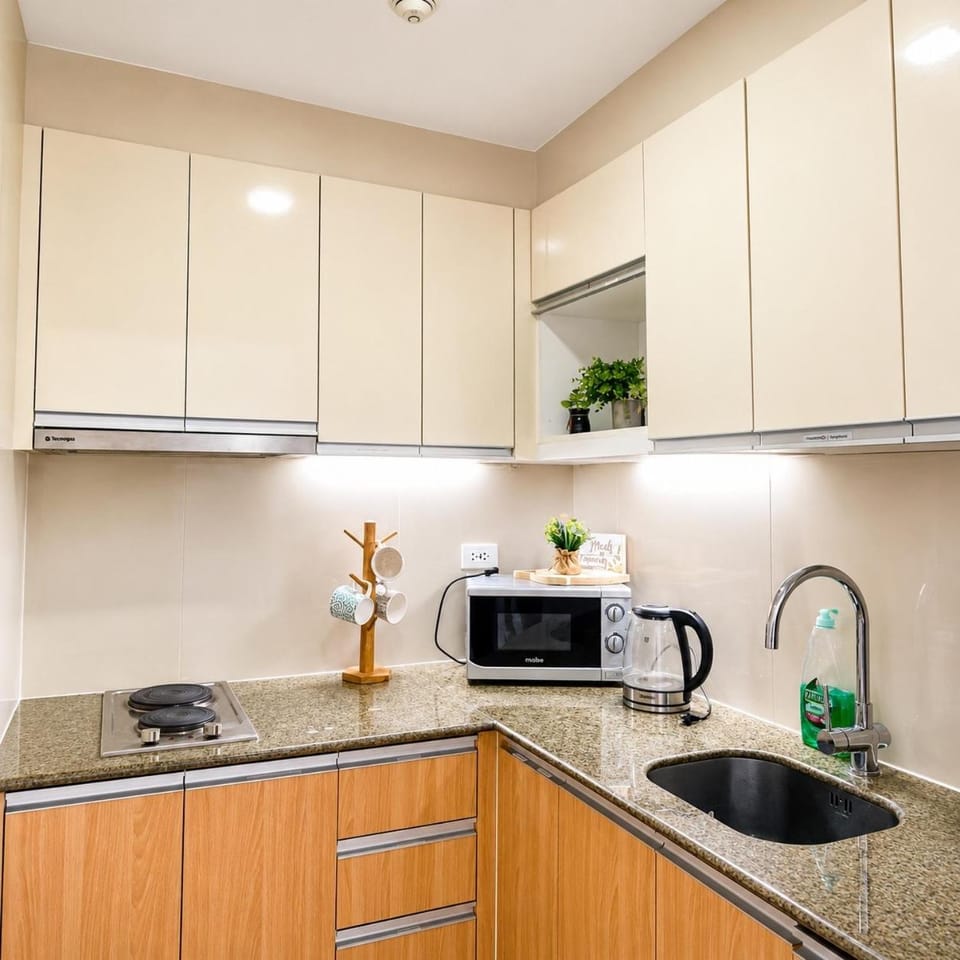 The Mactan Beach Condo Staycation Apartment hotel in Lapu-Lapu City
